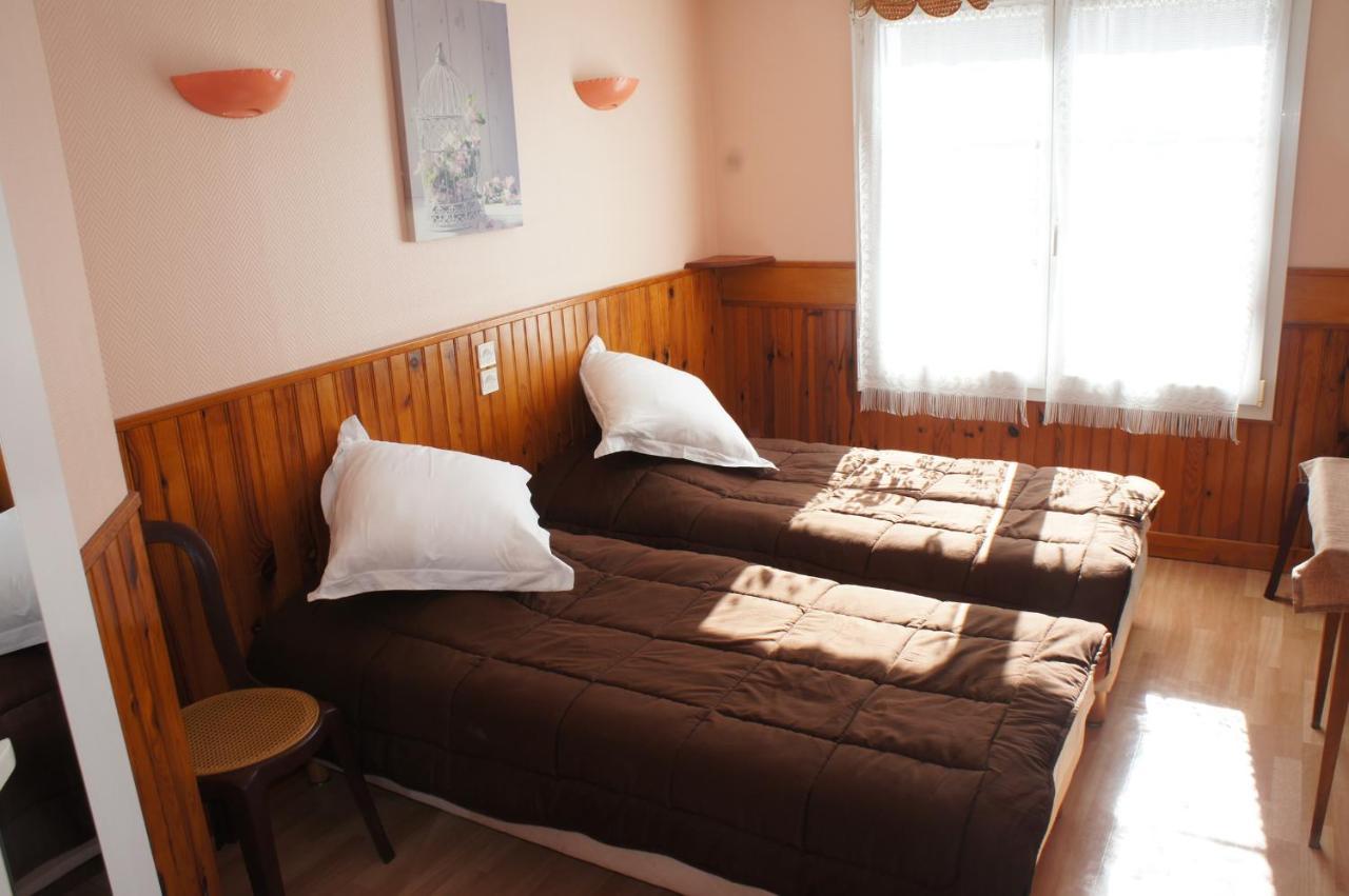 Hotel De La Place Germigny-des-Prés Eksteriør billede